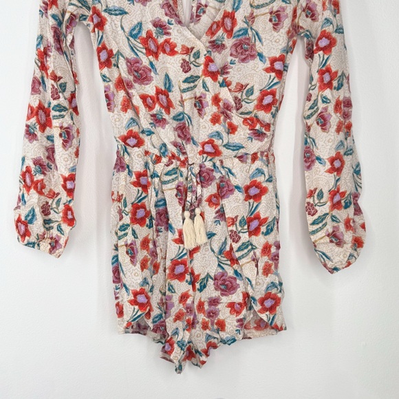 Hollister Long Sleeve Floral Romper Women’s Size XS - Picture 3 of 13
